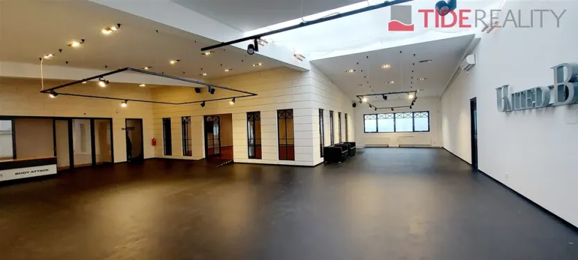 Pronájem kanceláře, Modletice, 200 m2