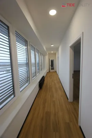 Pronájem kanceláře, Modletice, 200 m2