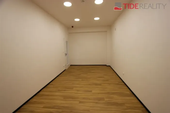 Pronájem kanceláře, Modletice, 200 m2