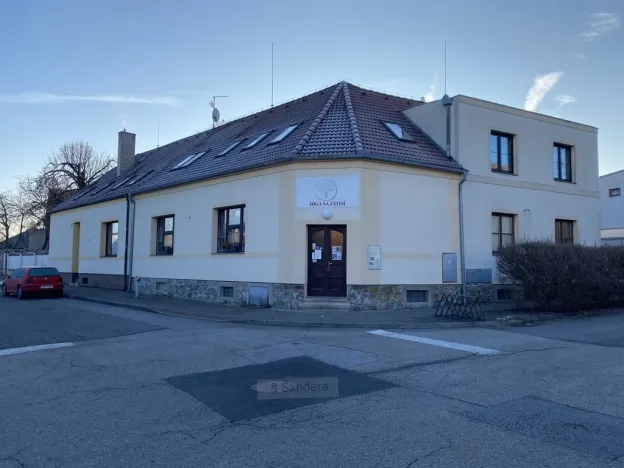 Pronájem bytu 1+kk, České Budějovice, E. Beneše, 43 m2