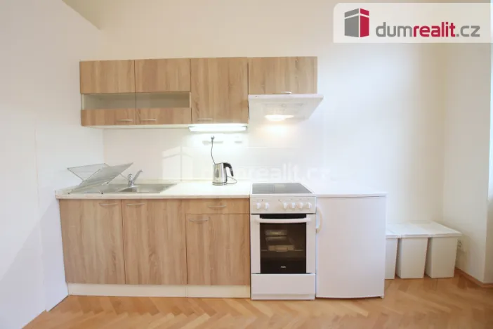 Pronájem bytu 1+kk, Praha - Smíchov, Svornosti, 25 m2