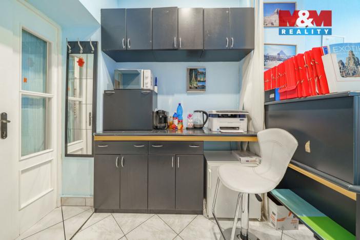 Pronájem obchodního prostoru, Karlovy Vary, T. G. Masaryka, 40 m2