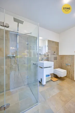 Prodej obchodního prostoru, Kroměříž, 1. máje, 102 m2