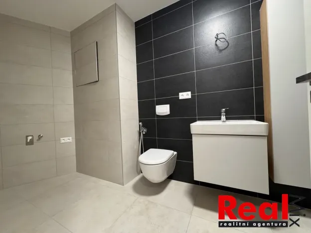 Pronájem bytu 2+kk, Brno - Komín, Podveská, 59 m2