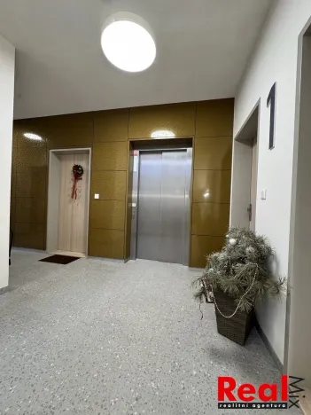 Pronájem bytu 2+kk, Brno - Komín, Podveská, 59 m2