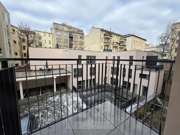 Pronájem bytu 2+kk, Praha - Vinohrady, Varšavská, 48 m2