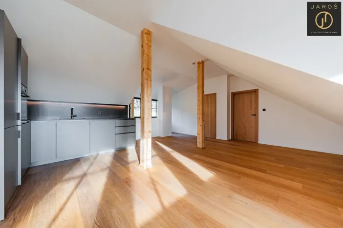 Prodej bytu 3+kk, Strážné, 94 m2