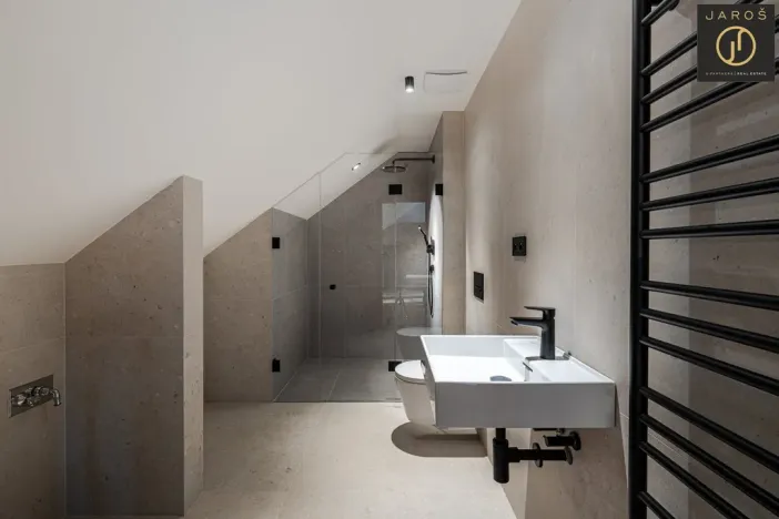 Prodej bytu 3+kk, Strážné, 94 m2