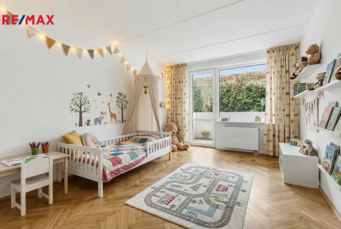 Prodej bytu 3+1, Karlovy Vary - Drahovice, Vítězná, 86 m2