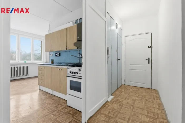 Prodej bytu 3+1, Karlovy Vary - Drahovice, Vítězná, 86 m2