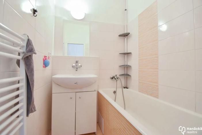 Pronájem bytu 2+1, Olomouc, Kaštanová, 64 m2