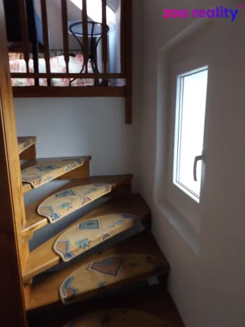 Pronájem bytu 3+1, Poděbrady - Poděbrady II, Mánesova, 91 m2