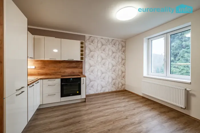 Prodej bytu 1+1, Mariánské Lázně, Dykova, 35 m2