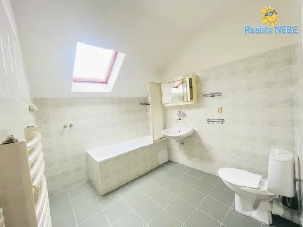 Pronájem bytu 3+1, Praha, Vodnická, 71 m2