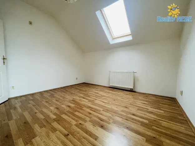 Pronájem bytu 3+1, Praha, Vodnická, 71 m2