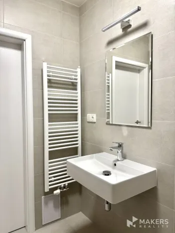 Pronájem bytu 2+kk, Praha - Libeň, U skládky, 47 m2