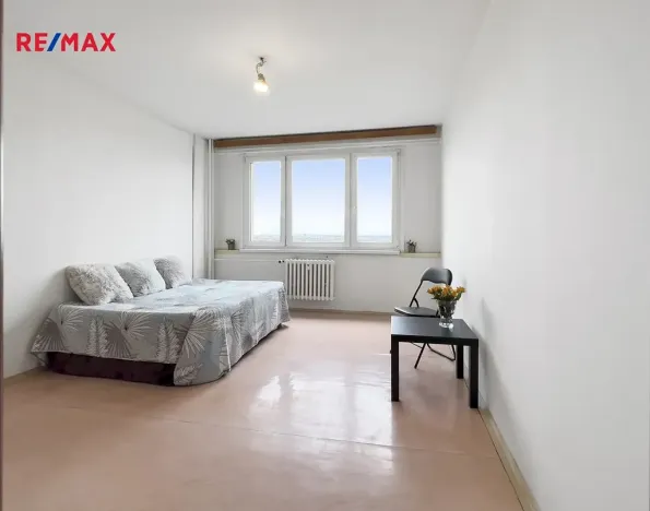 Prodej bytu 1+kk, Praha - Háje, Hlavatého, 27 m2