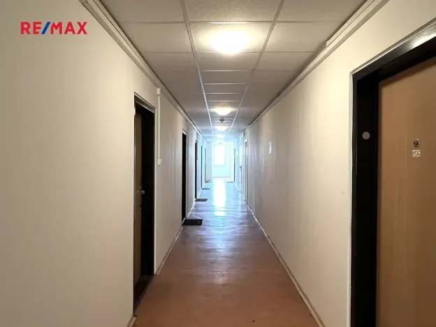 Prodej bytu 1+kk, Praha - Háje, Hlavatého, 27 m2