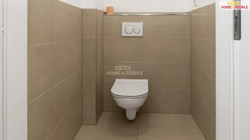 Prodej bytu 2+kk, Praha - Libeň, Novovysočanská, 37 m2