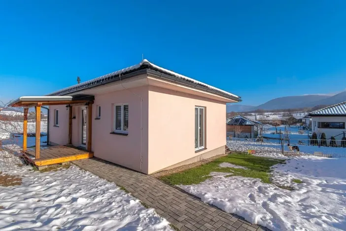 Prodej rodinného domu, Mořkov, U kaple, 88 m2