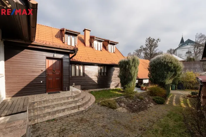 Prodej rodinného domu, Újezd, 217 m2