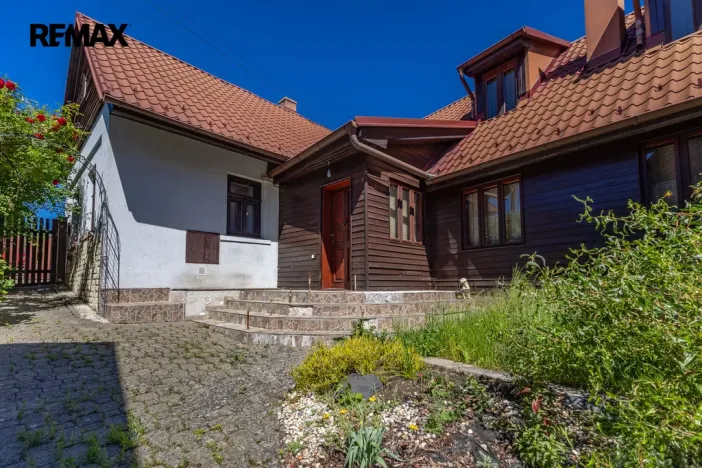 Prodej rodinného domu, Újezd, 217 m2