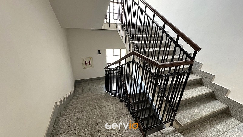 Pronájem kanceláře, Brno, Husova, 69 m2