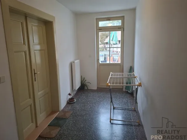 Pronájem bytu 2+1, Běloky, 100 m2