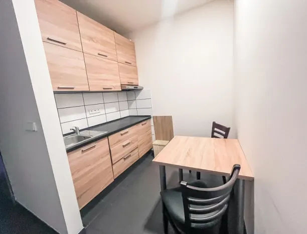 Pronájem bytu 1+kk, Hranice - Hranice I-Město, Potštátská, 18 m2