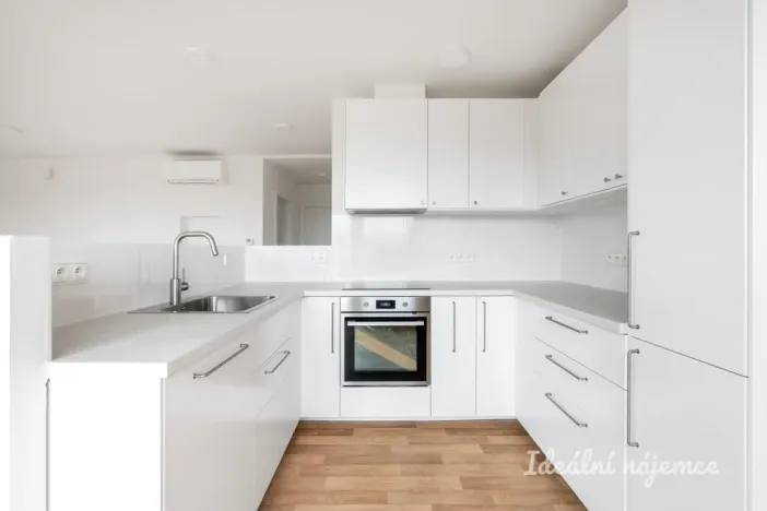 Pronájem bytu 3+kk, Praha - Čimice, Kočova, 86 m2