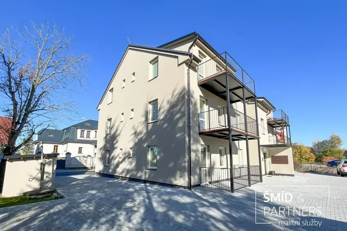 Prodej bytu 3+kk, Velim, Palackého, 66 m2