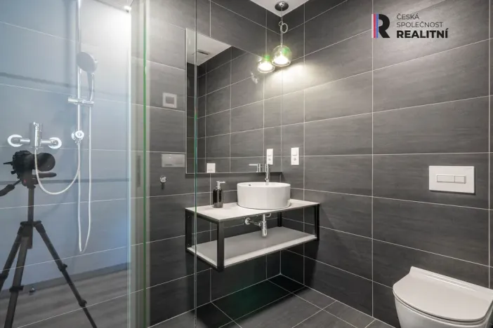 Pronájem bytu 1+kk, Zlín, Lorencova, 43 m2