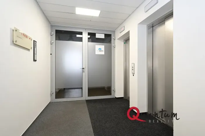 Pronájem kanceláře, Praha - Vinohrady, Šafaříkova, 29 m2