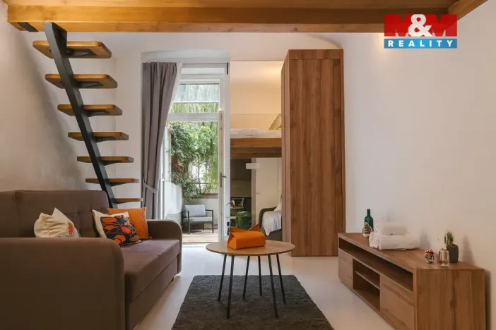 Pronájem bytu 1+kk, Praha, Polská, 32 m2