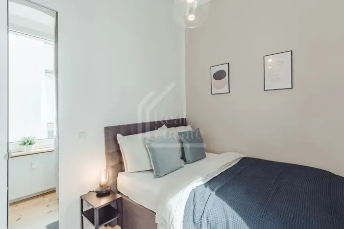 Pronájem bytu 3+kk, Praha, Pernerova, 85 m2