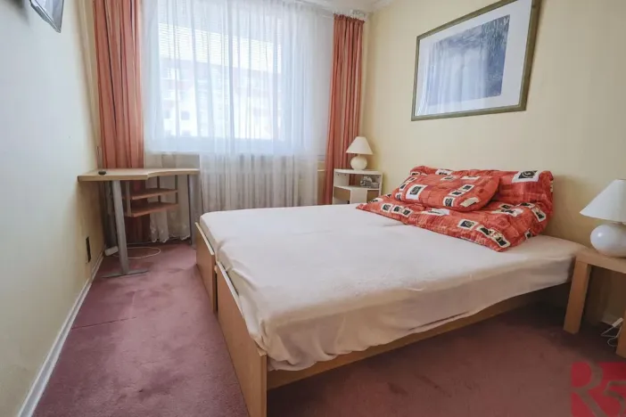 Pronájem bytu 2+kk, Praha - Kamýk, Smotlachova, 44 m2