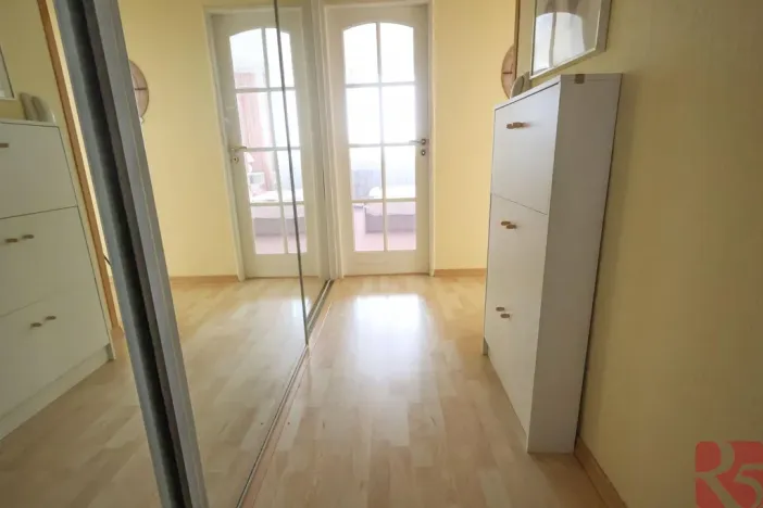 Pronájem bytu 2+kk, Praha - Kamýk, Smotlachova, 44 m2