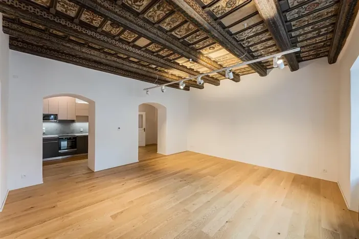 Pronájem bytu 2+1, Praha - Malá Strana, Vlašská, 94 m2