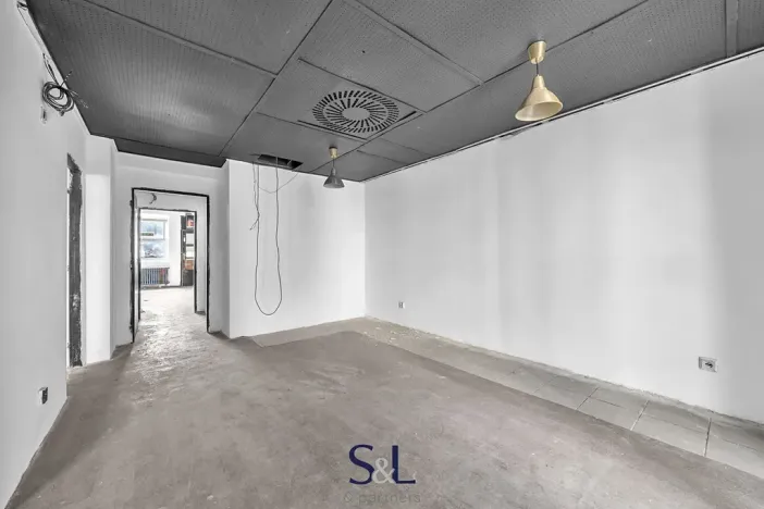 Prodej obchodního prostoru, Praha - Vysočany, Novovysočanská, 222 m2