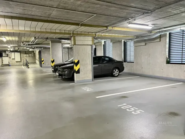 Pronájem bytu 2+kk, Praha - Hlubočepy, Benešova, 48 m2