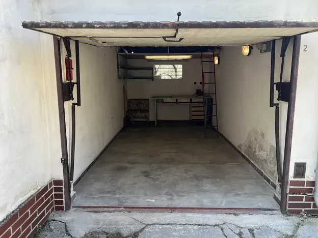 Pronájem garáže, Brno, Kosmákova, 16 m2