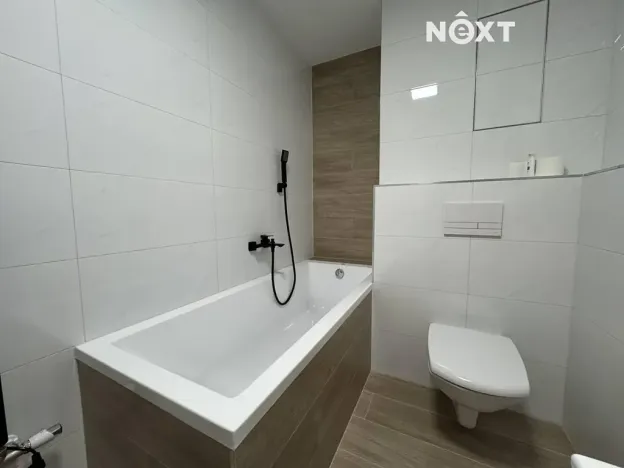 Pronájem bytu 2+kk, České Budějovice, Branišovská, 49 m2