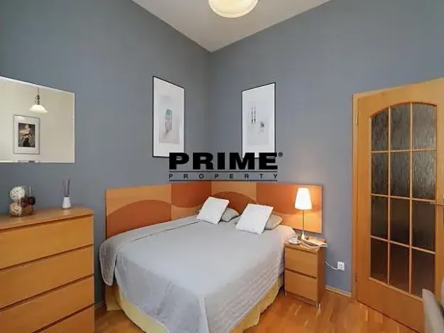 Pronájem bytu 1+kk, Praha - Vinohrady, Sázavská, 35 m2
