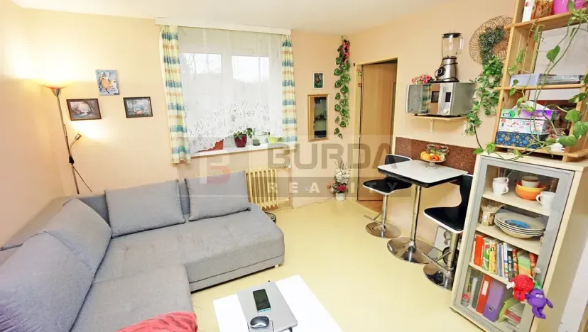 Prodej bytu 1+1, Neratovice, 28 m2