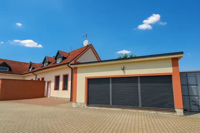 Prodej rodinného domu, Čestlice, 192 m2