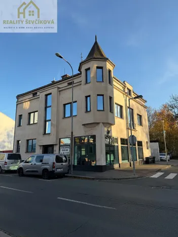 Pronájem obchodního prostoru, Hradec Králové, Hořická, 127 m2