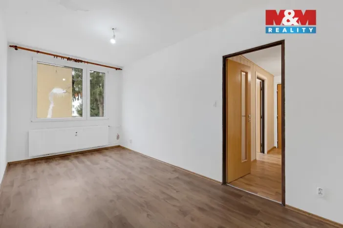 Prodej bytu 3+1, Žebrák, Sídliště, 70 m2