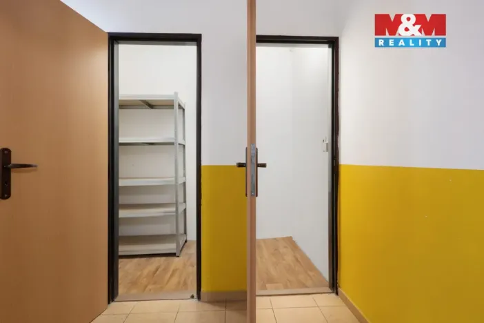 Prodej bytu 3+1, Žebrák, Sídliště, 70 m2