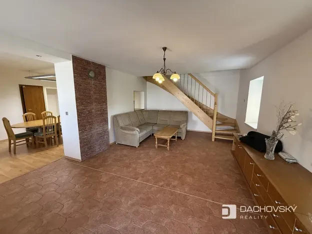 Pronájem rodinného domu, Orel, 191 m2