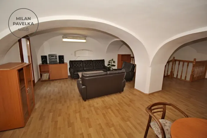 Pronájem rodinného domu, Březina, 285 m2